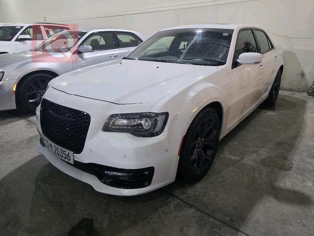 كرايسلر 300